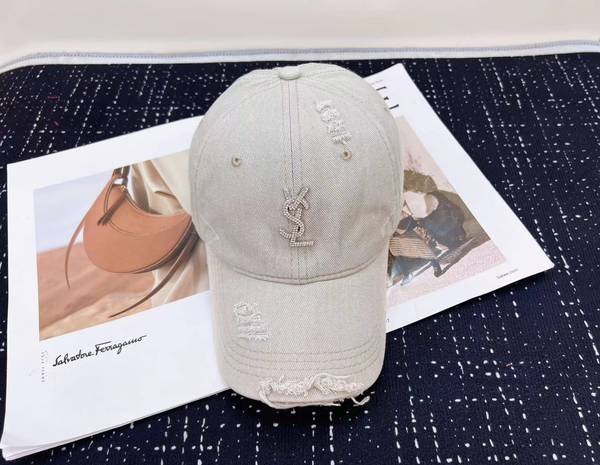 Yves Saint Laurent Hat SLH00023-5